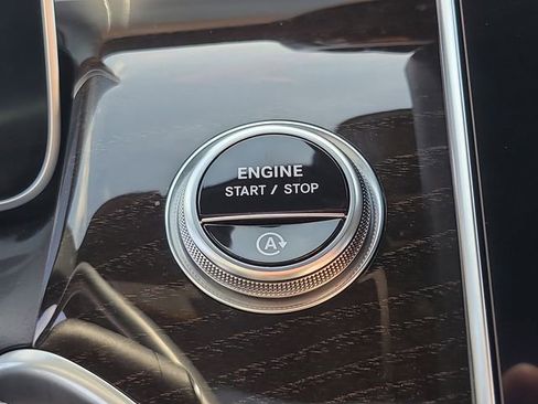 Used 2023 Mercedes-Benz GLC 300 4MATIC image 14