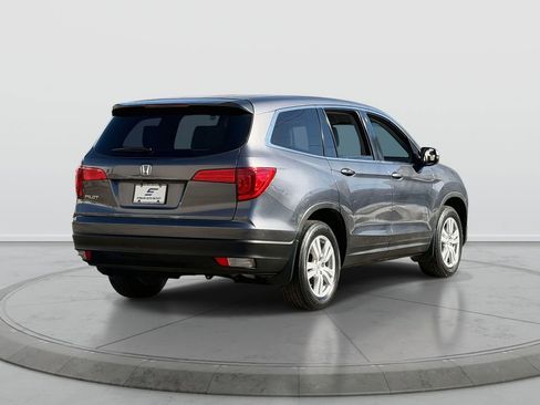 Used 2018 Honda Pilot LX image 7