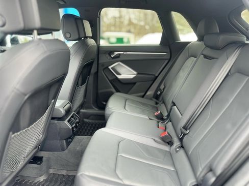Used 2025 Audi Q3 2.0T Premium w/ Convenience Package image 19