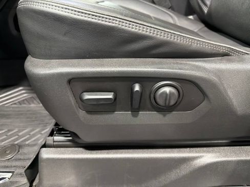 Used 2021 Chevrolet Silverado 1500 High Country RWD image 14