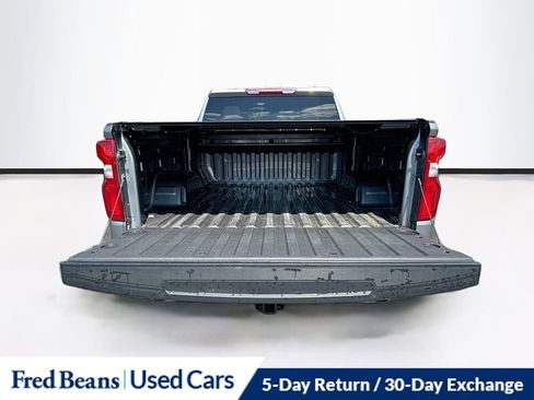 Used 2021 Chevrolet Silverado 1500 LT Trail Boss w/ LPO, Dark Essentials Package AWD/4WD image 27