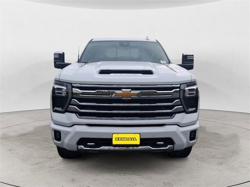 Used 2024 Chevrolet Silverado 2500 High Country w/ High Country Premium Package image 8