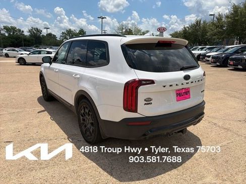 Certified 2021 Kia Telluride SX w/ SX Prestige Package AWD/4WD image 9
