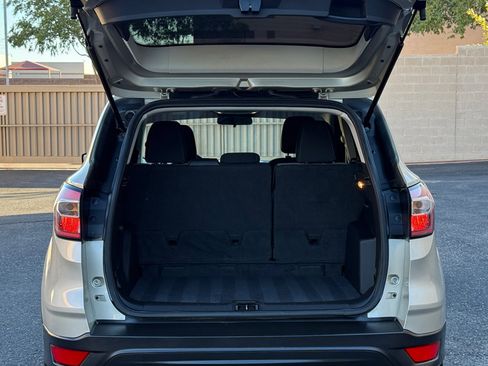 Used 2017 Ford Escape S image 9