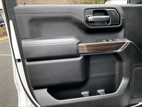 Certified 2021 Chevrolet Silverado 1500 LT Trail Boss w/ LPO, Dark Essentials Package image 24