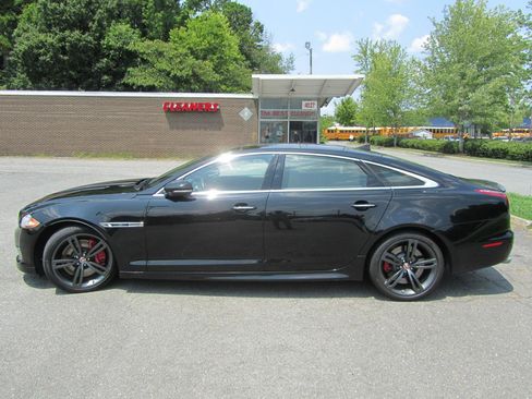 Used 2014 Jaguar XJ R LWB RWD image 7