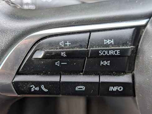 Used 2025 MAZDA MAZDA3 s FWD image 19