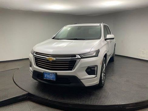 Used 2023 Chevrolet Traverse High Country w/ LPO, Floor Liner Package AWD/4WD image 3