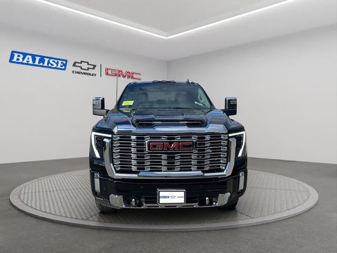 New 2026 GMC Sierra 2500 Denali w/ Max Trailering Package image 3