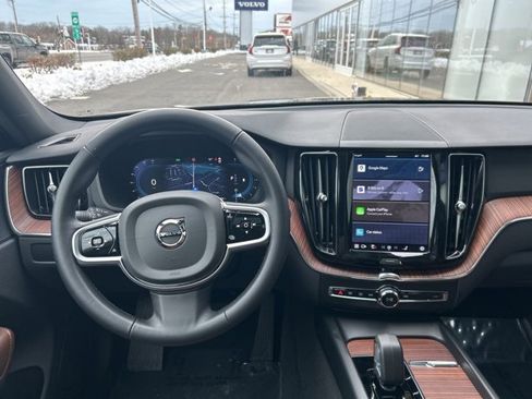 Certified 2025 Volvo XC60 B5 Plus image 12