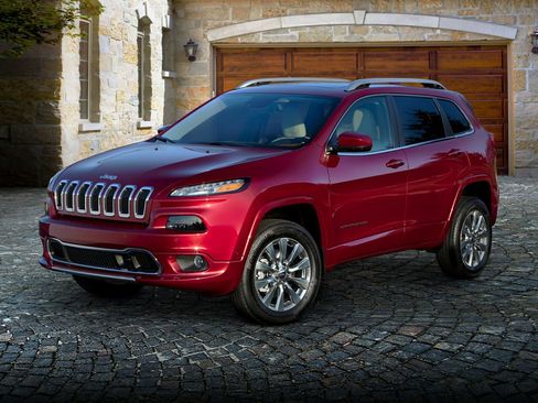 Used 2016 Jeep Cherokee Limited image 2