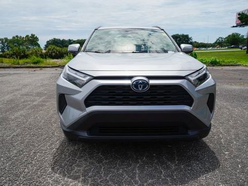 Used 2022 Toyota RAV4 XLE image 8