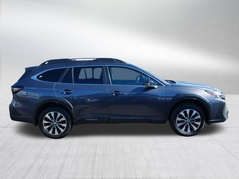 Used 2023 Subaru Outback Limited image 8