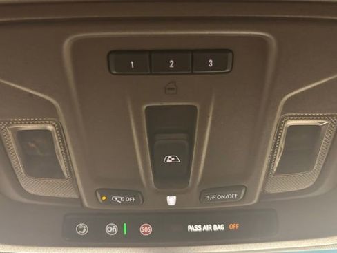 Used 2019 Chevrolet Silverado 1500 LT w/ Texas Edition image 34