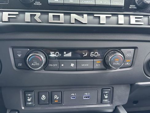 New 2025 Nissan Frontier SV w/ SV Convenience Package RWD image 8