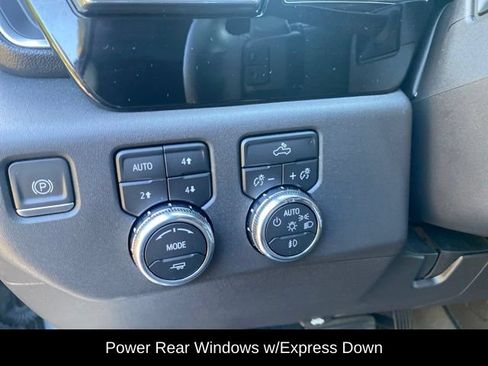 Used 2023 GMC Sierra 1500 Elevation w/ Preferred Package AWD/4WD image 18