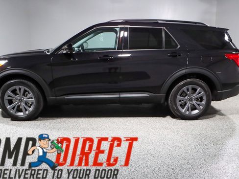 Used 2023 Ford Explorer XLT w/ Equipment Group 202A image 10