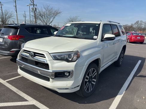 Used 2021 Toyota 4Runner Limited image 3