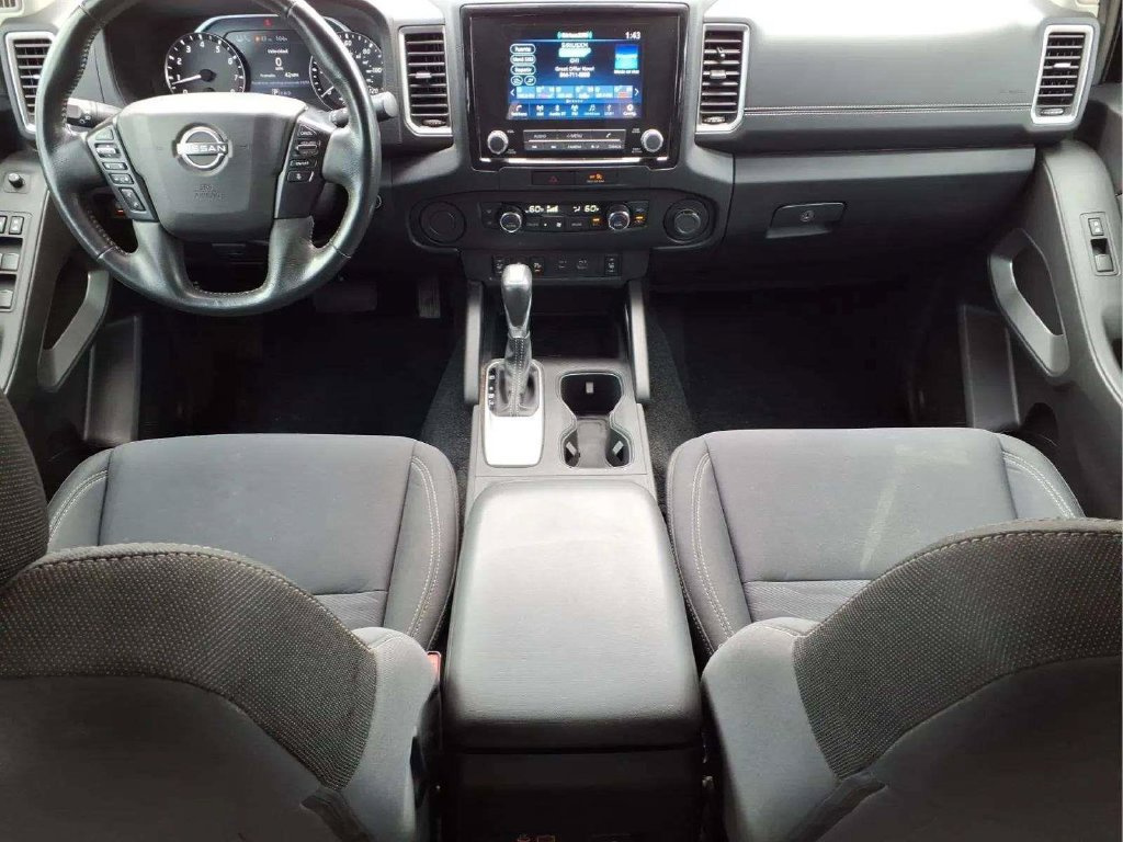 Used 2023 Nissan Frontier SV w/ SV Convenience Package RWD image 9