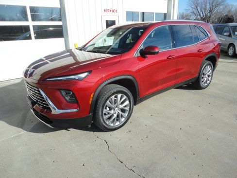 Used 2025 Buick Enclave Preferred image 24