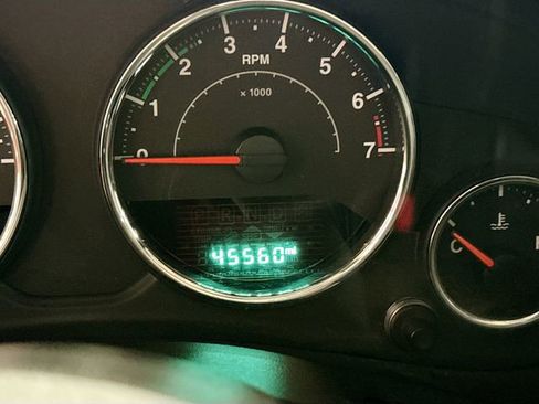 Used 2017 Jeep Wrangler Sport image 13