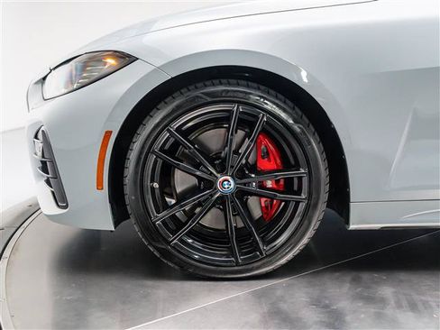 Used 2023 BMW 440i xDrive Convertible w/ M Carbon Exterior Package AWD/4WD image 19