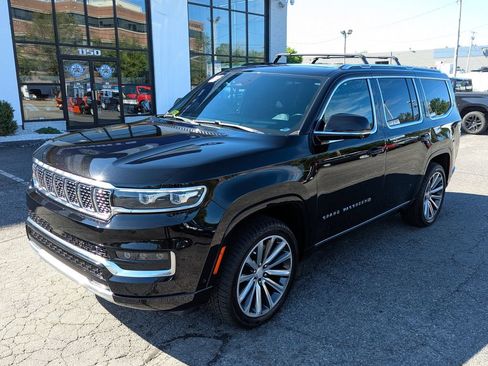 Used 2022 Jeep Grand Wagoneer Series II w/ Convenience Group III AWD/4WD image 2