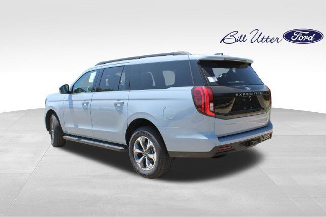 New 2027 Ford Expedition Max Active RWD image 4
