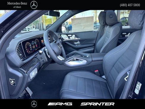 New 2026 Mercedes-Benz GLS 580 4MATIC image 8