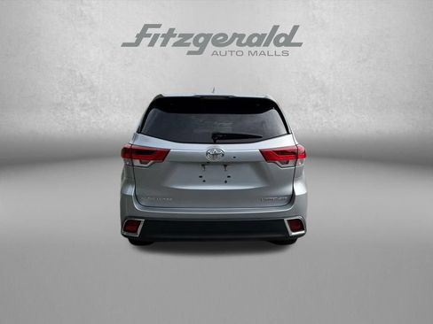 Used 2019 Toyota Highlander Limited Platinum AWD/4WD image 7
