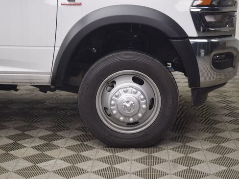 New 2026 RAM 5500 Tradesman w/ Chrome Appearance Group AWD/4WD image 33
