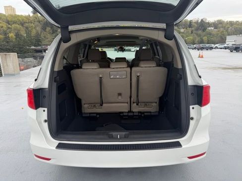 Used 2023 Honda Odyssey EX-L image 13