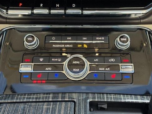 Used 2023 Lincoln Navigator L Black Label image 15