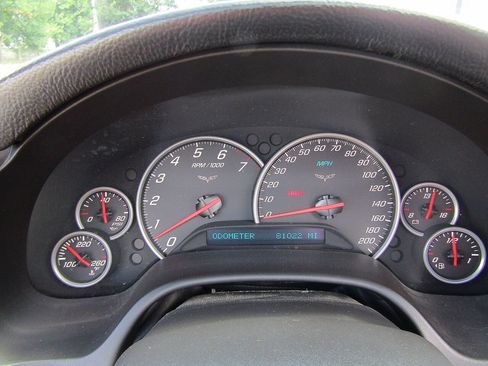 Used 2007 Chevrolet Corvette Convertible w/ Preferred Equipment Group RWD image 18