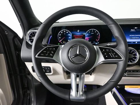 New 2026 Mercedes-Benz GLB 250 GLB 250 image 2