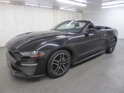 Used 2021 Ford Mustang Premium RWD image 3