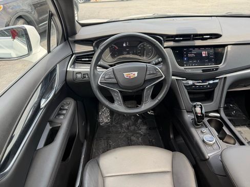 Used 2024 Cadillac XT5 Premium Luxury AWD/4WD image 17