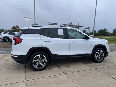 Used 2019 GMC Terrain SLT image 11