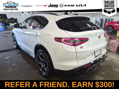 Used 2024 Alfa Romeo Stelvio Veloce AWD/4WD image 15