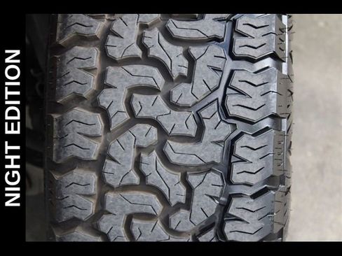 Used 2023 RAM 1500 Laramie AWD/4WD image 14