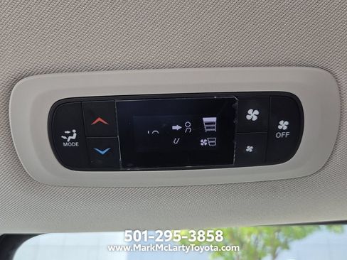 Used 2022 Chrysler Voyager LX FWD image 15