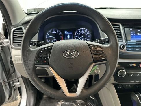 Used 2017 Hyundai Tucson SE image 7