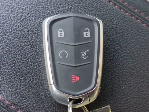Used 2023 Cadillac XT4 Sport FWD image 30