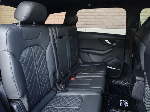 Used 2021 Audi SQ7 Prestige w/ Prestige Package AWD/4WD image 28