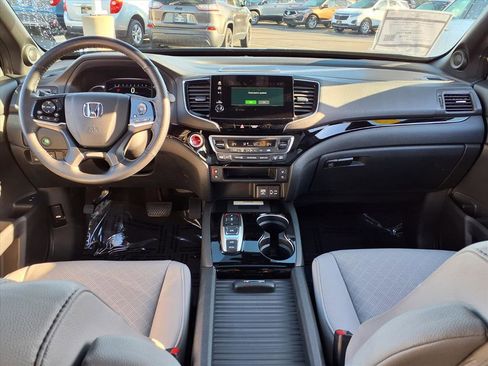 Used 2023 Honda Passport Elite image 6