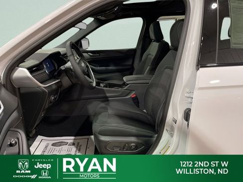 New 2026 Jeep Grand Cherokee Laredo X AWD/4WD image 42