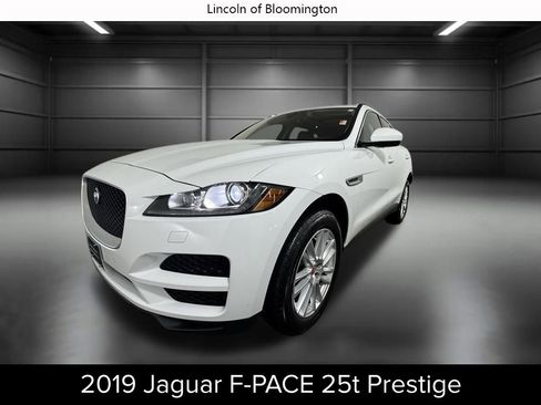 Used 2019 Jaguar F-PACE Prestige image 1