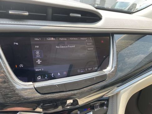 Used 2023 Cadillac XT6 Premium Luxury FWD image 30