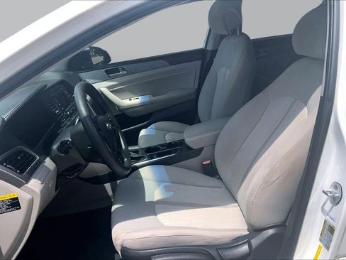 Used 2016 Hyundai Sonata SE FWD image 8