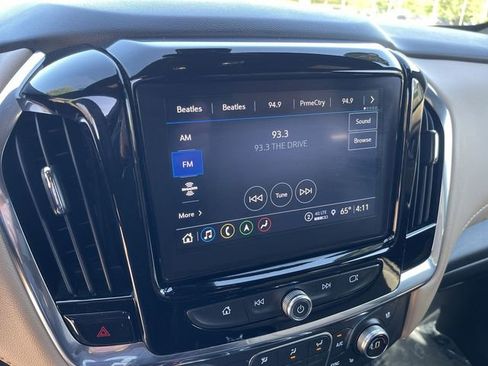 Used 2023 Chevrolet Traverse Premier AWD/4WD image 19